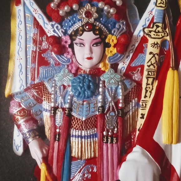 Home decor 3D Orient craft of beijing opera. Figurine in a glass with box. - Picture 3 of 11